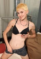 Dani in hairy fun, Dani (dan072) ATK Petites: Dani (Dani in hairy fun)