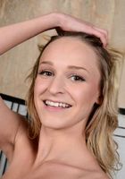 Emma Hix shows us her Wonder-Pussy, Emma Hix (emm032) ATK Galleria: Emma Hix (Emma Hix shows us her Wonder-Pussy)