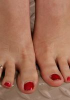 Ivy loves to lick her toes and spread her shaved pussy, Ivy (ivy011) ATK Archives: Ivy (Ivy loves to lick her toes and spread her shaved pussy)