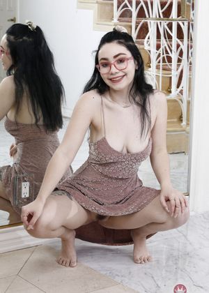 Lenna Lux from ATK Galleria