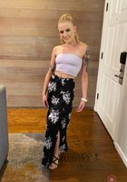 Paris White shows off her pussy, Paris White (par028) ATK Galleria: Paris White (Paris White shows off her pussy)