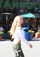 Paulina in candid, Paulina (pau001) ATK Premium: Paulina (Paulina in candid)