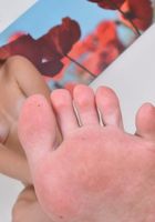 Saleena does some incredible toe spreads and pussy gaping., Saleena Hann (sal022) ATK Petites: Saleena Hann (Saleena does some incredible toe spreads and pussy gaping.)