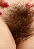Hairy Simone gives herself a workout, Simone Delilah (sim034) ATK Archives: Simone Delilah (Hairy Simone gives herself a workout)