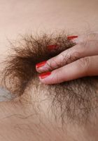 Hairy Sofia shows her bush, Sofia (sof025) ATK Natural & Hairy: Sofia (Hairy Sofia shows her bush)